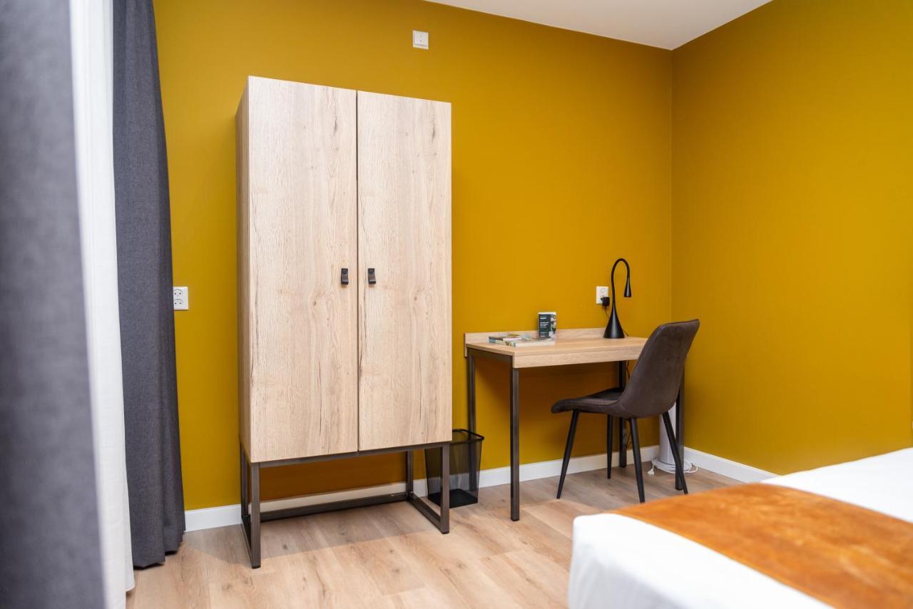 Hotel Onder De Linden Роден Экстерьер фото