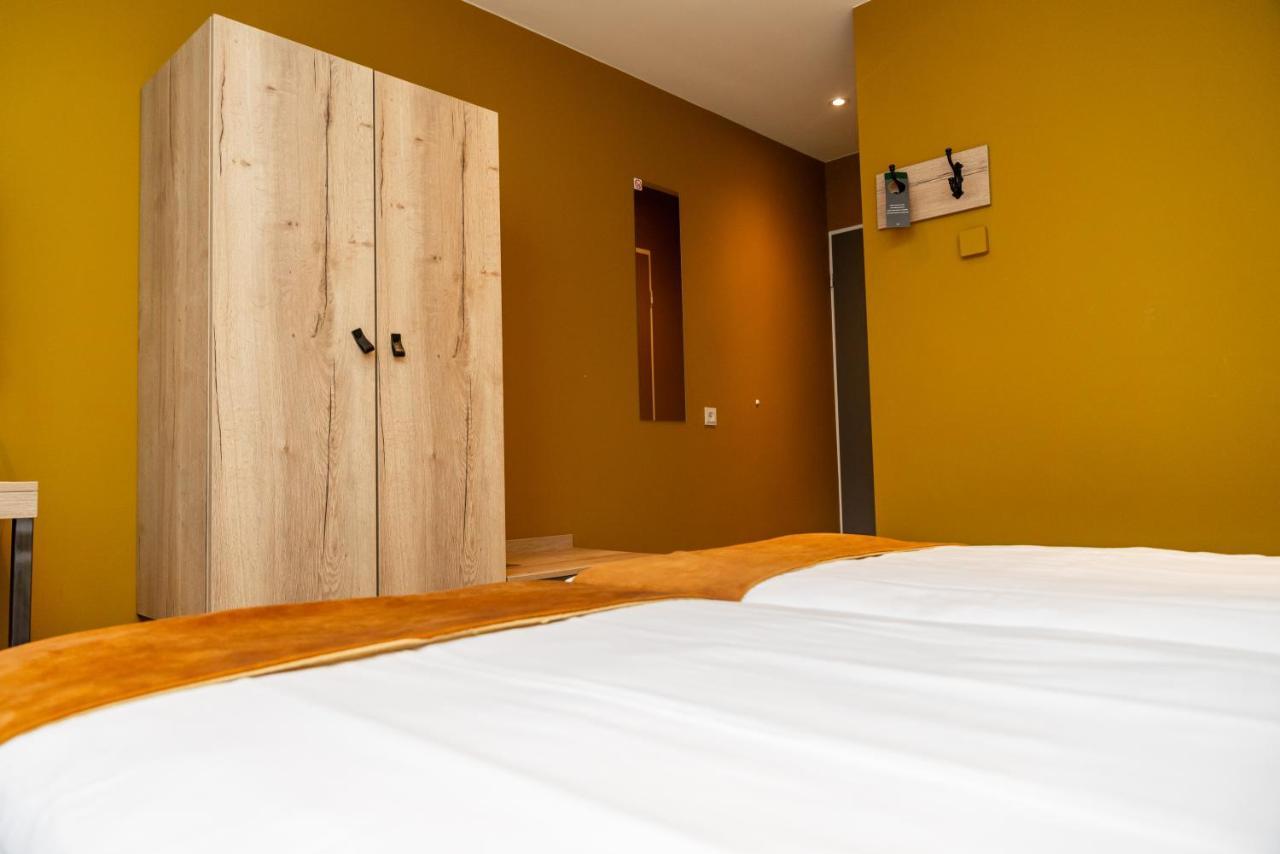Hotel Onder De Linden Роден Экстерьер фото